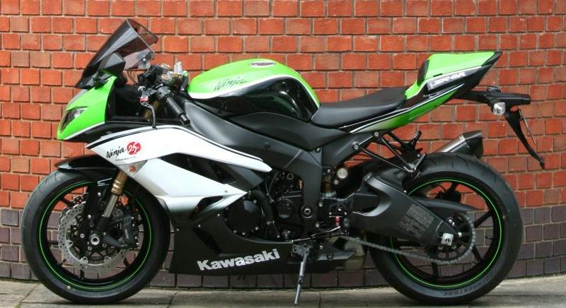 Super Duper Bikes: Kawasaki ZX-6R Ninja